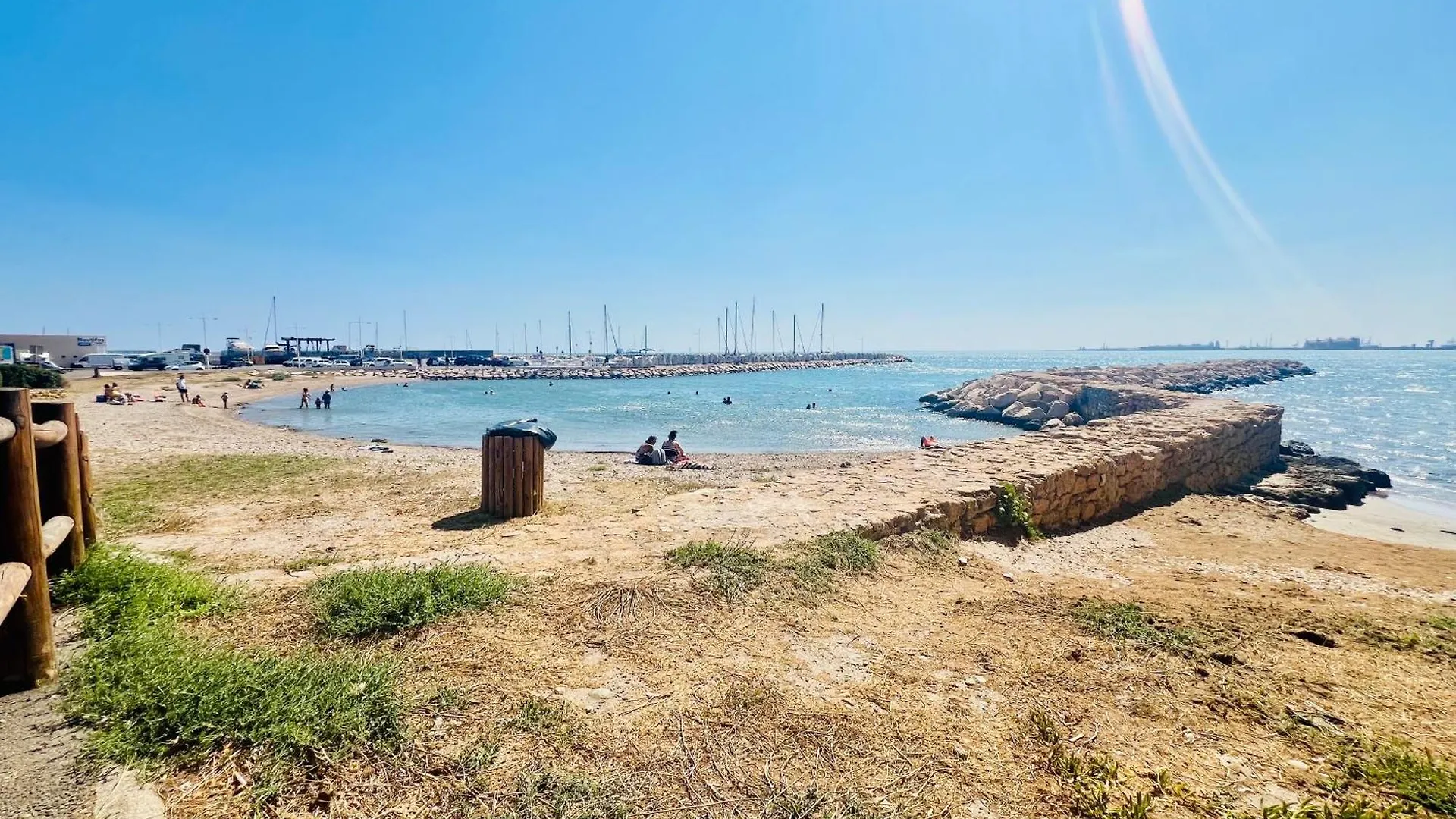 Le Coin De Mer 2, Bord De Mer, Plage 30M, Cosy, Clim, Wifi, 4 Personnes Fos-sur-Mer 0*,  France