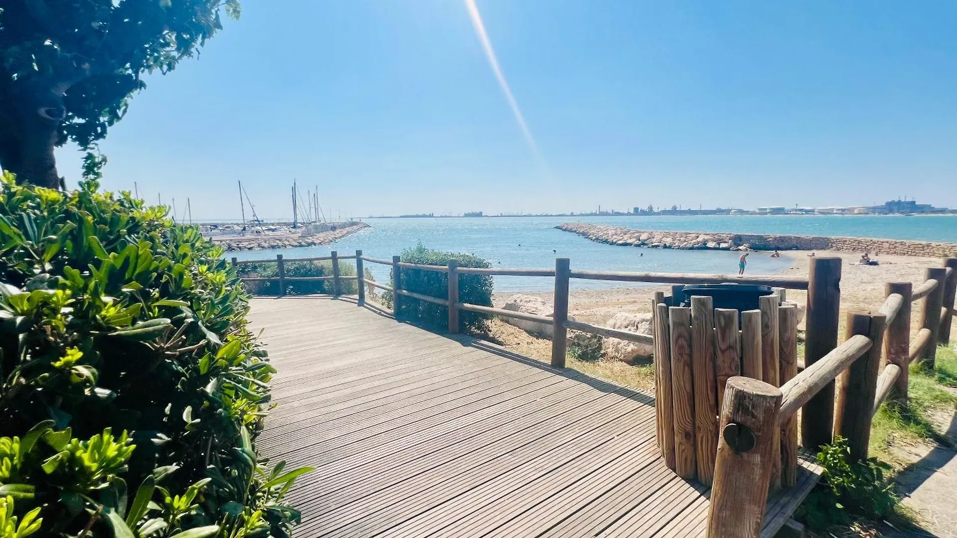Le Coin De Mer 2, Bord De Mer, Plage 30M, Cosy, Clim, Wifi, 4 Personnes Fos-sur-Mer 0*,